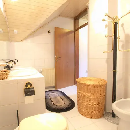 Apartment Apartman Majkic, Marija Majkic, Sobodajalka